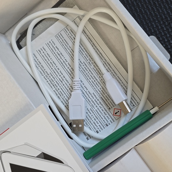 CLOVER Mini Credit Card Machine - Picture 4 of 6